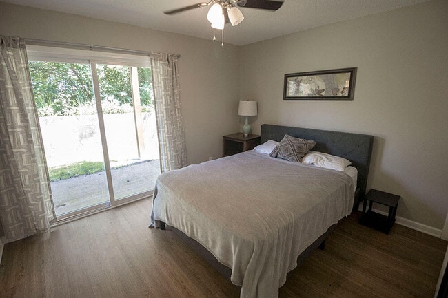 Building Photo - 105 N Garth Ave