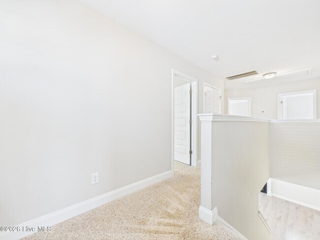 Building Photo - 478 Atwood Dr