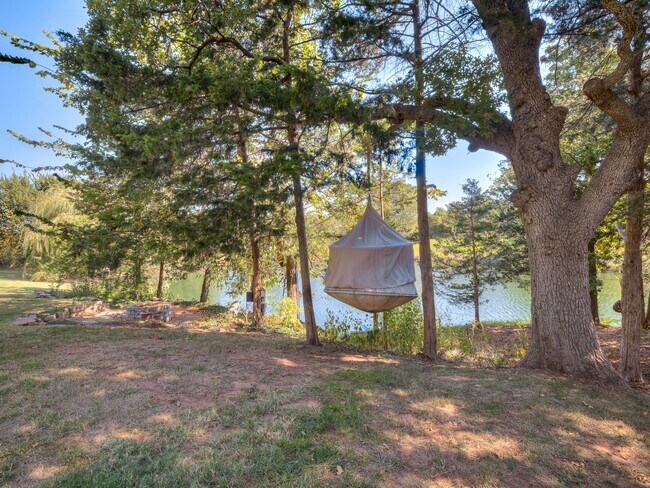 Building Photo - 8900 Belcaro Dr