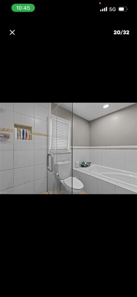Building Photo - 181 Golden Maple Dr