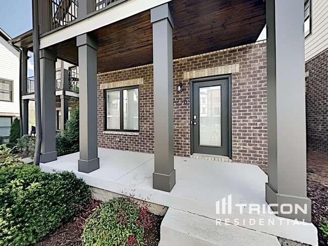 Building Photo - 1236 Hillwood Private Cove