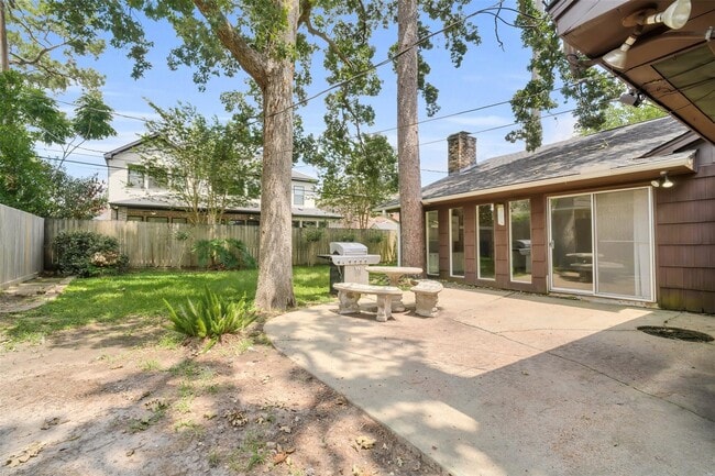 Building Photo - 442 Mignon Ln
