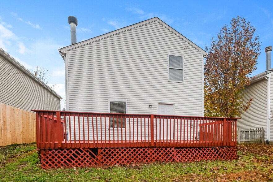 Building Photo - 16804 Lowell Dr