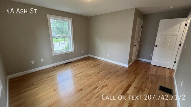 Building Photo - 4A Ash St-