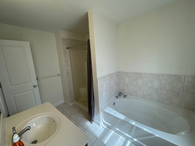 Building Photo - Bright and Welcoming 2-Story Retreat, Steps From the Ocean!