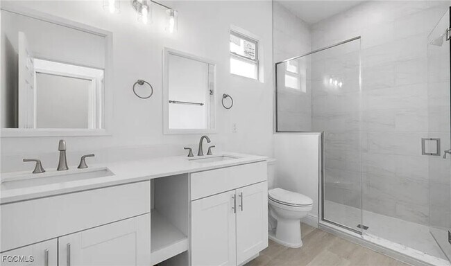 Building Photo - 4103 Nora Ave S
