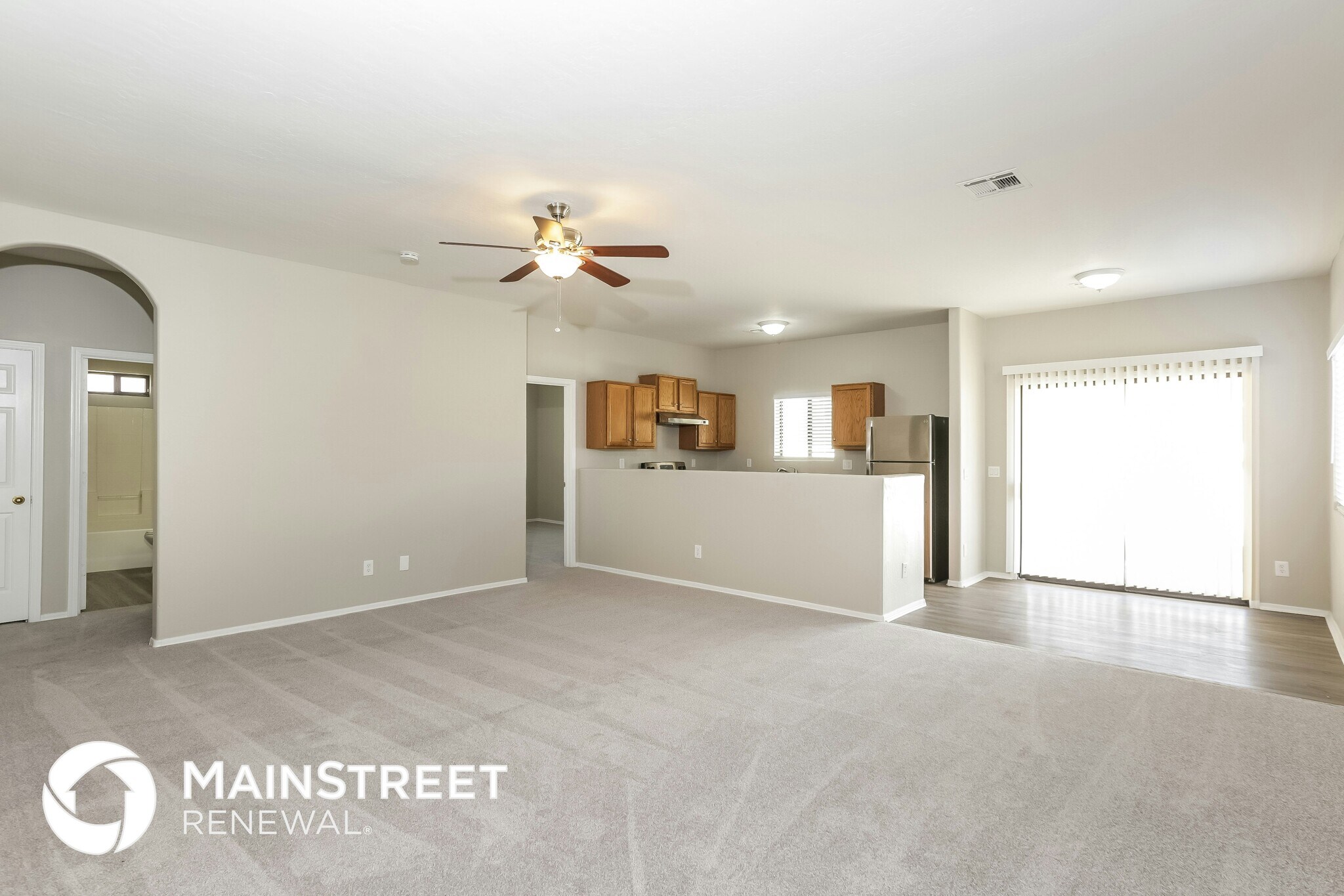 Building Photo - 1016 W Lydia Ln