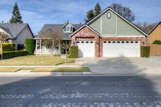 Building Photo - 139 Athens Ave