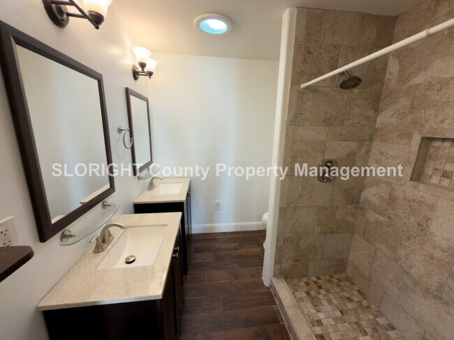 Building Photo - AVAILABLE NOW - Spacious Home in Laguna Lake - 4 Bed / 2 Bath