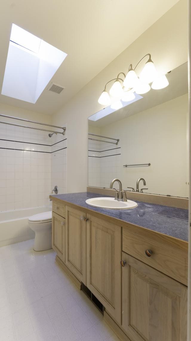 Building Photo - 4 bedroom in Issaquah WA 98027