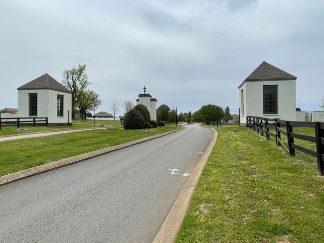 Building Photo - Gorgeous 3 Bedroom Home in Union Station Community!