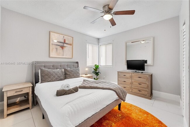 Building Photo - 2227 Cody St