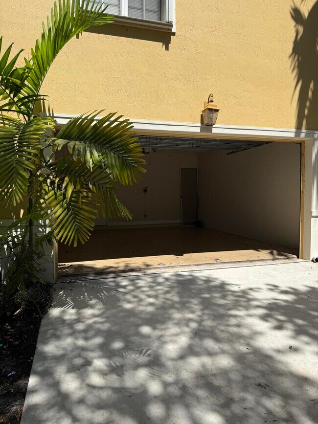 Building Photo - 148 Morning Dew Cir