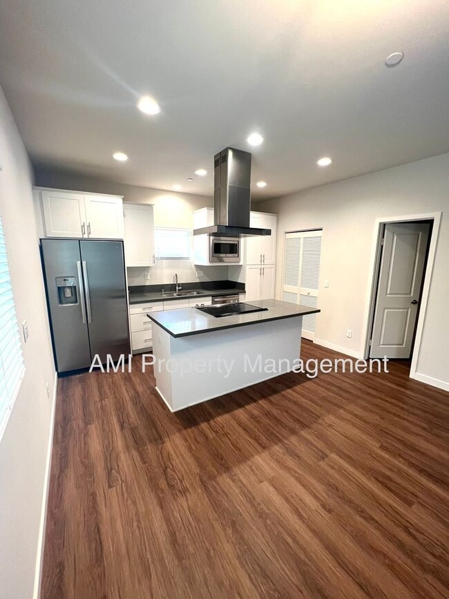 Building Photo - Brand New Two Bedroom Townhomes!! $1000 off 1st Month's Rent!!