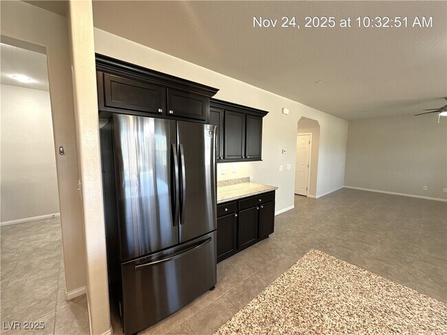 Building Photo - 1000 Via Stellato St