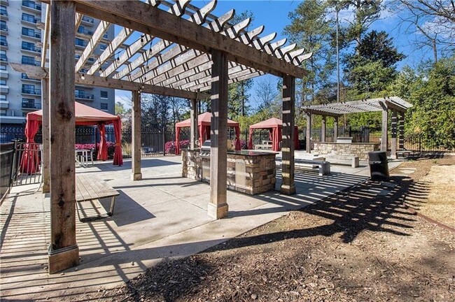 Building Photo - 795 Hammond Dr