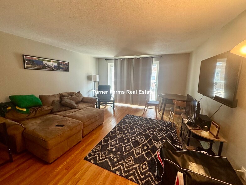 Primary Photo - 36 Bellvista Rd