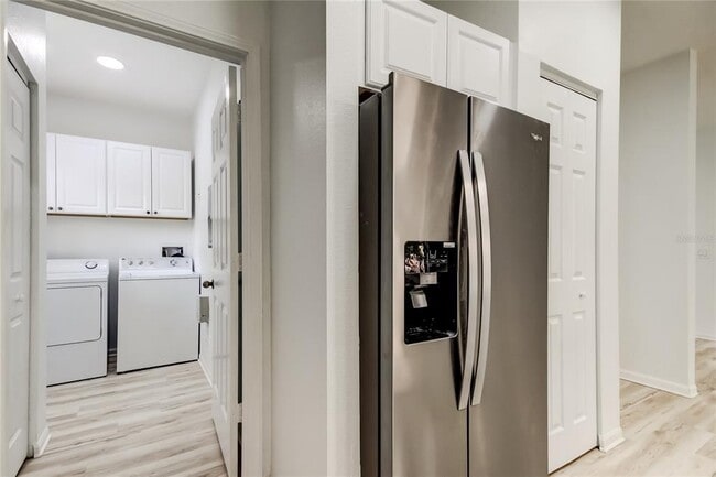 Building Photo - 2107 Portofino Pl