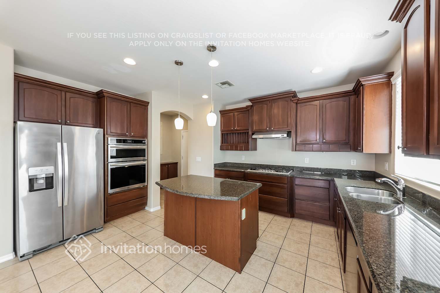 Building Photo - 5405 W Siesta Way