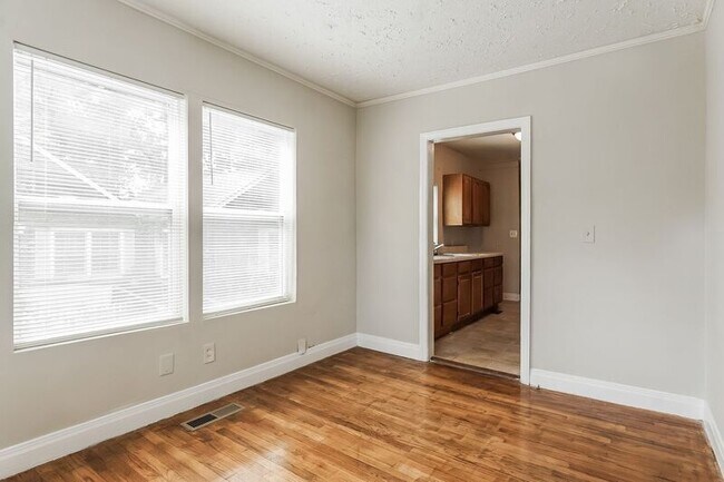 Building Photo - 1000 46th St Ensley