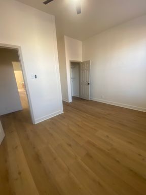 Building Photo - 3030 Chippewa St