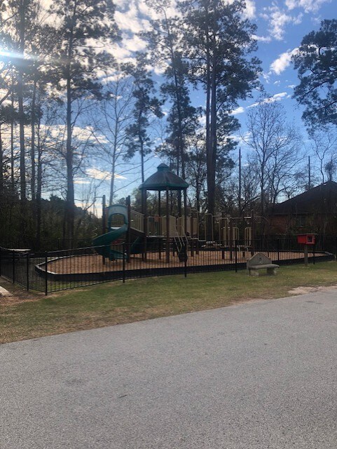 Building Photo - 9207 Hidden Ct