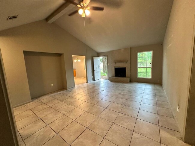 Building Photo - 23218 Banquo Dr
