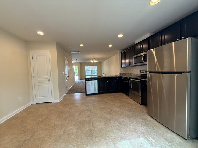 Building Photo - 8506 Quarton Dr