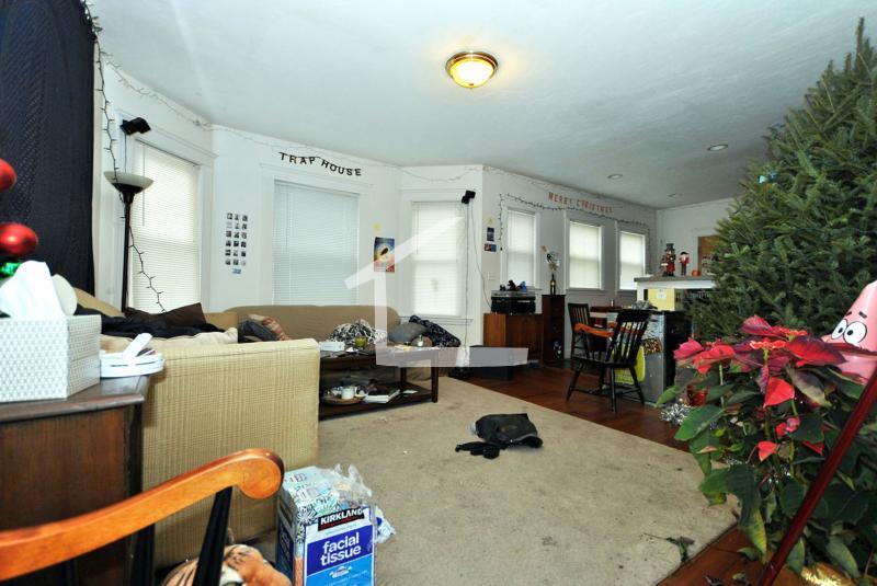 Building Photo - 51 Gardner St