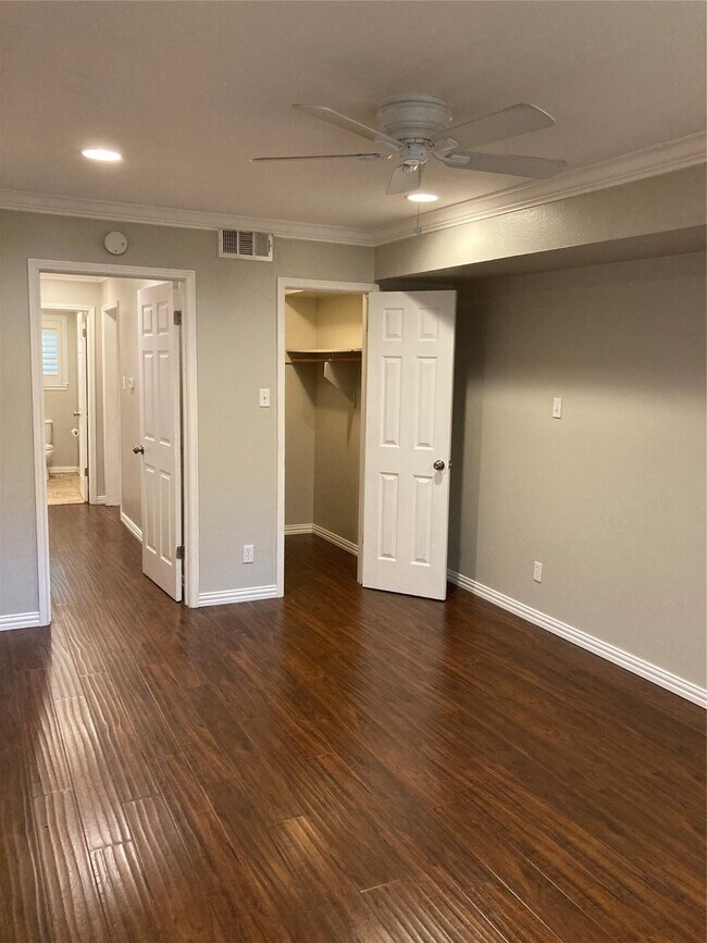 Building Photo - 881 Wax Myrtle Ln