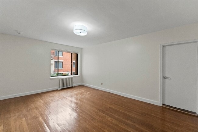 Building Photo - 38-40 Cedar Street Unit 335