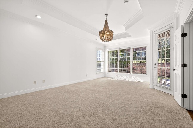 Building Photo - 6 Portrush Ct