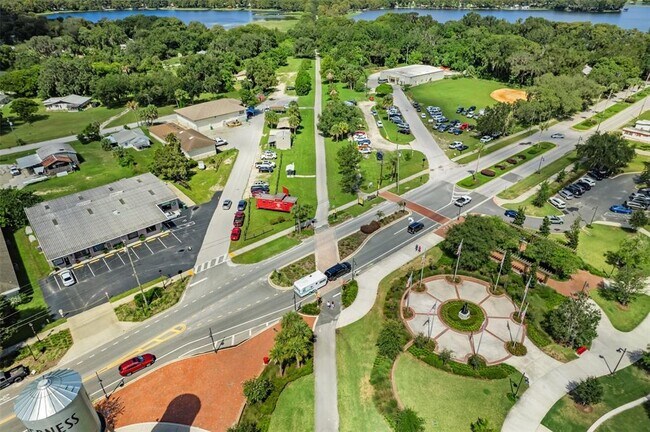 Building Photo - 419 N Apopka Ave