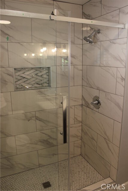 Building Photo - 9165 Noble Ave