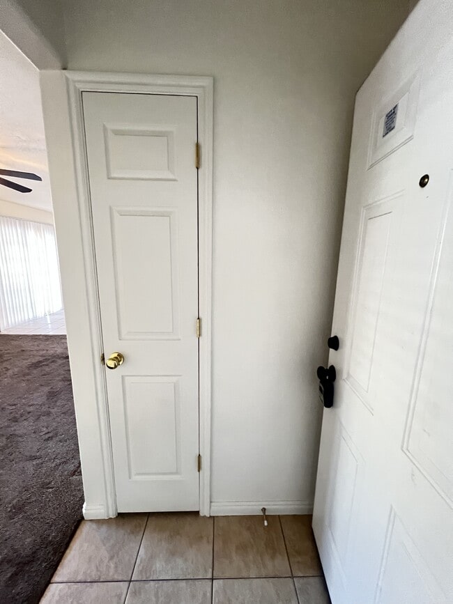 Building Photo - 1023 W 1360 S