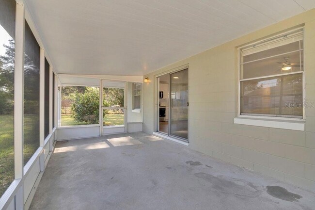 Building Photo - 14025 SE 54 Ct