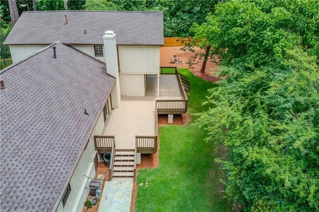 Building Photo - 770 Crest Valley Dr NW