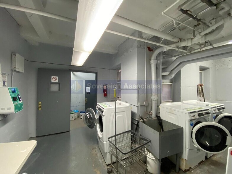 Building Photo - 100 Bennett Ave