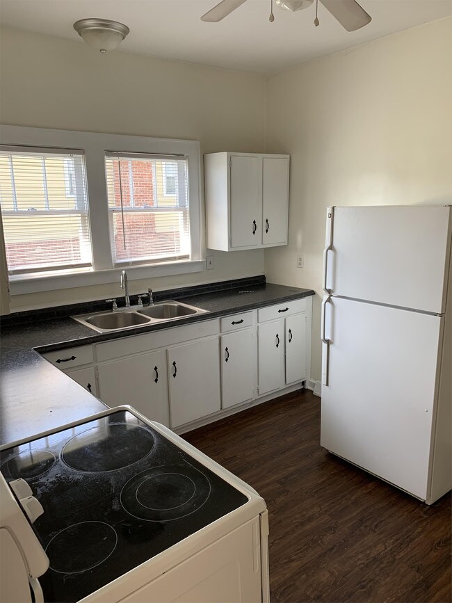 Building Photo - 6309 E Pea Ridge Rd