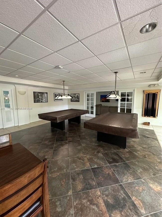 Building Photo - 151 NE 16th Ave