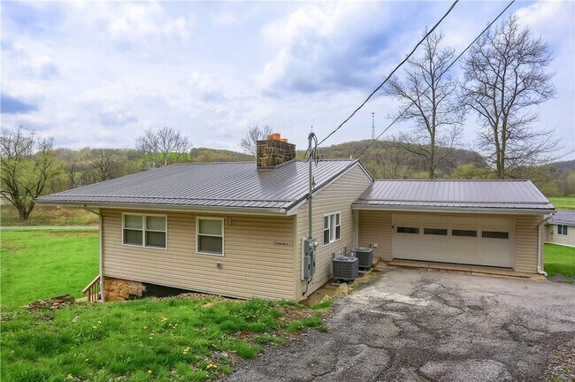 Building Photo - 102 Kathleen Dr