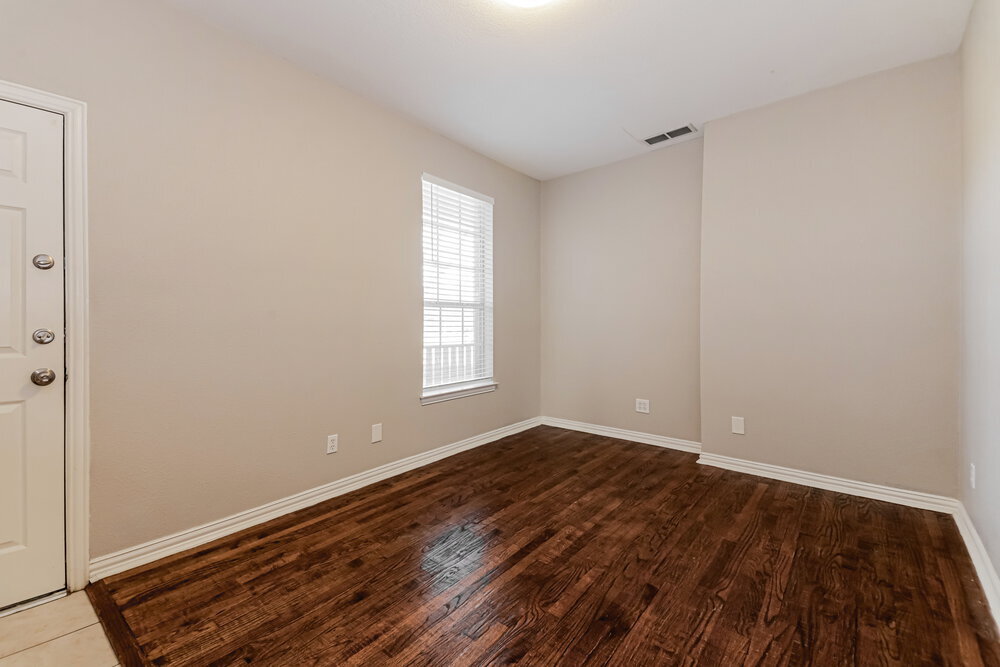 Building Photo - 116 Stanford St