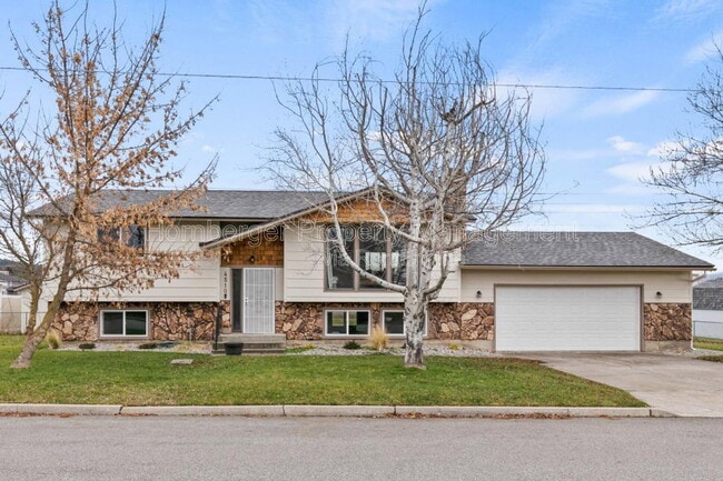 Building Photo - 4510 N Sommer St