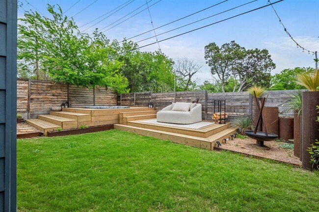 Building Photo - 2507 Audubon Pl