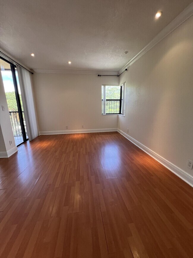 Building Photo - 3857 Coral Tree Cir