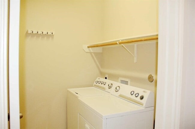 Building Photo - 7310 Northfork Dr