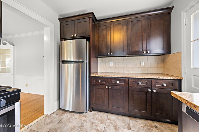 Building Photo - 314 NJ-34