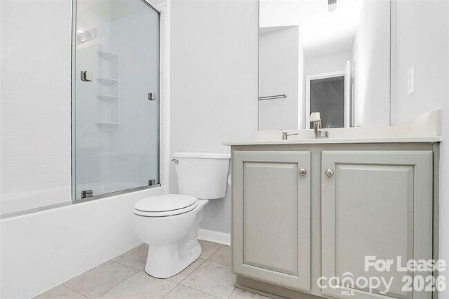 Building Photo - 10978 Princeton Village Dr