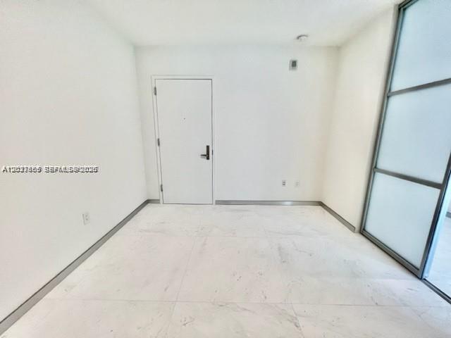 Building Photo - 16901 Collins Ave