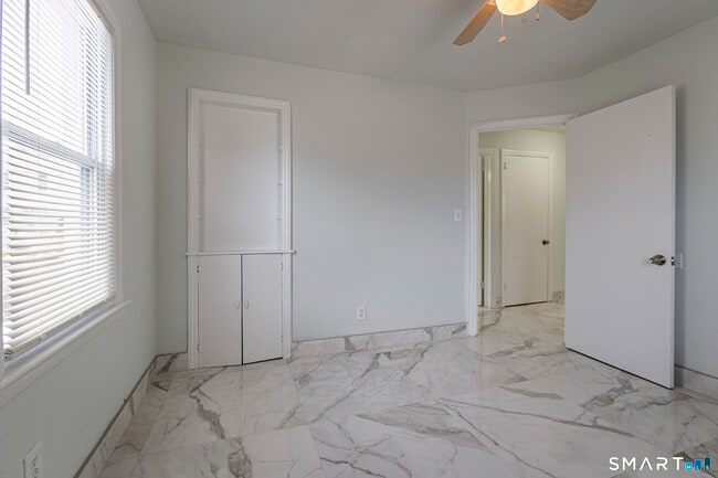 Building Photo - 85 Green St